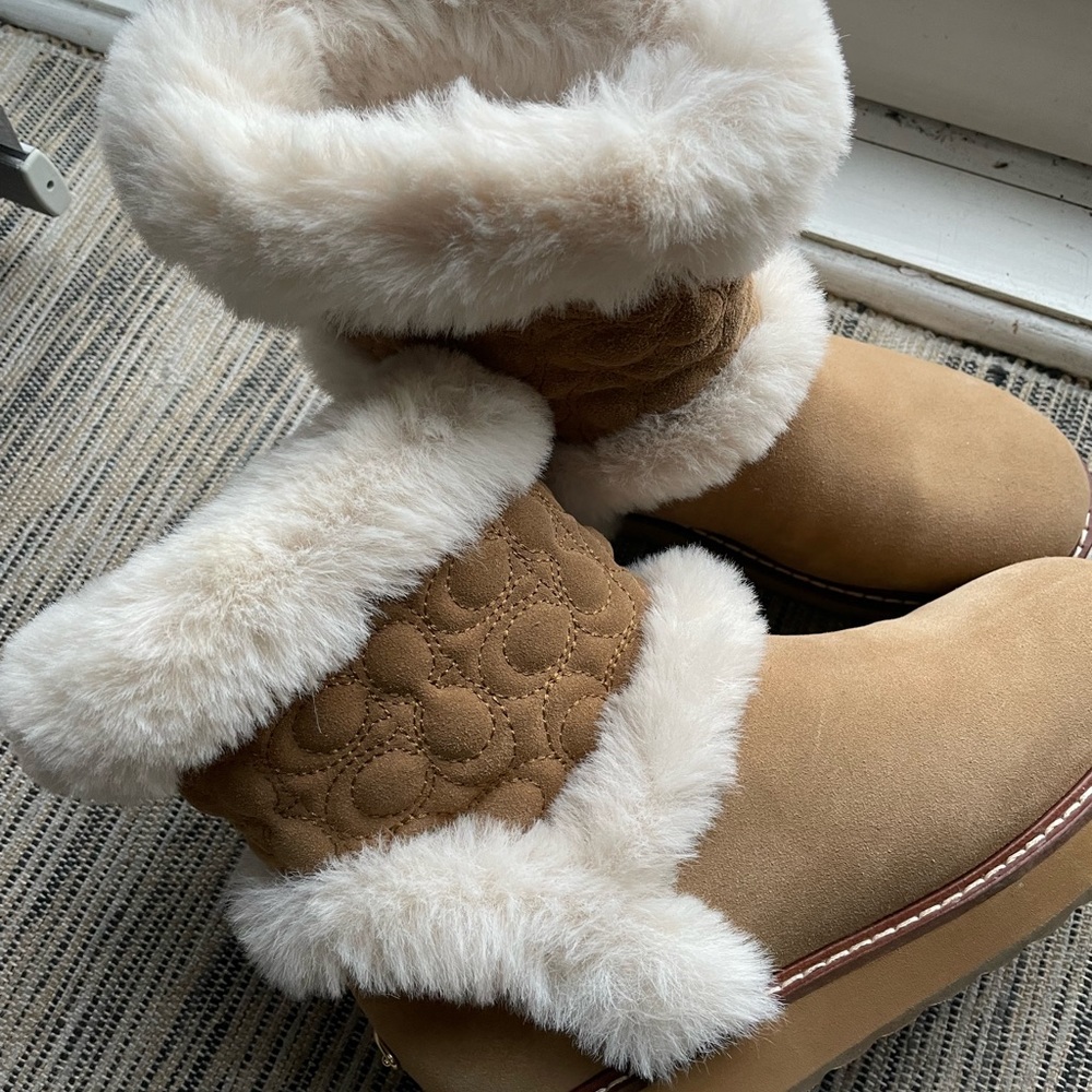 Coach boots